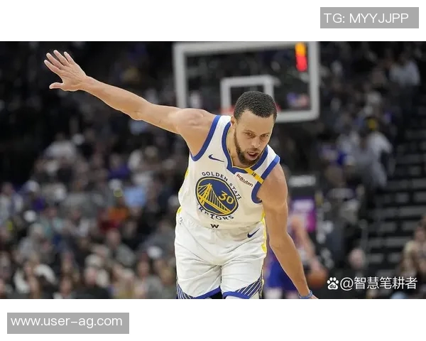 库里首节低调发挥仅得3分助队友展现实力全队配合默契